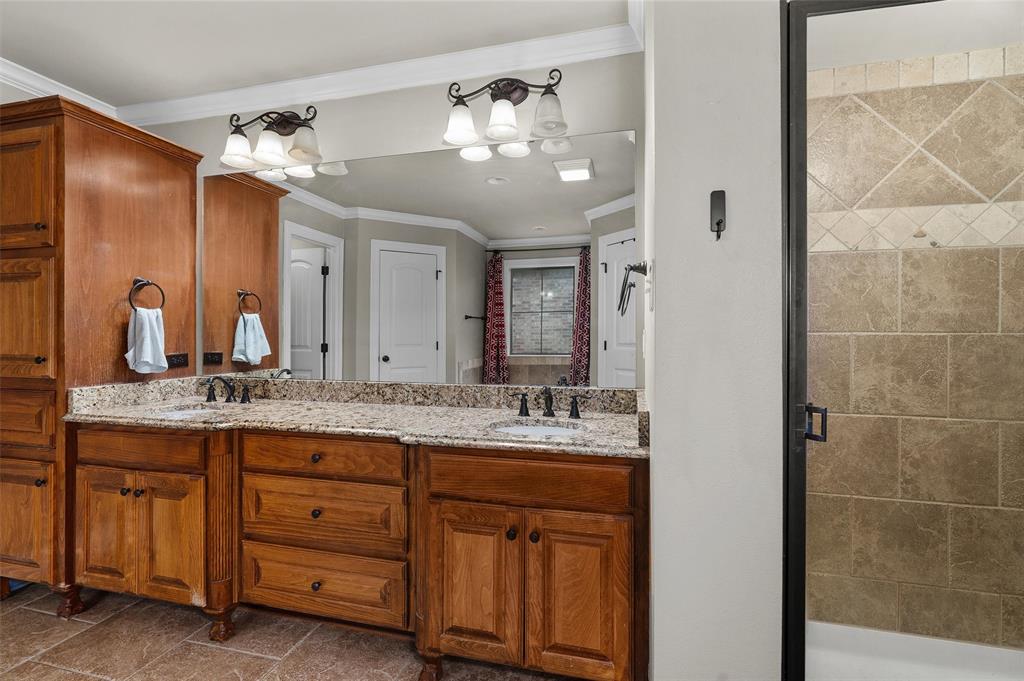 Woolworth Oaks - Residential