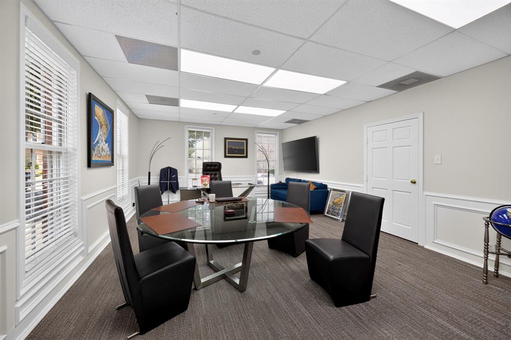 Georgetown Office Community - Commercial Sale