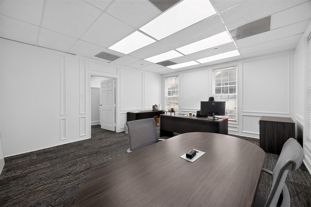 Georgetown Office Community - Commercial Sale