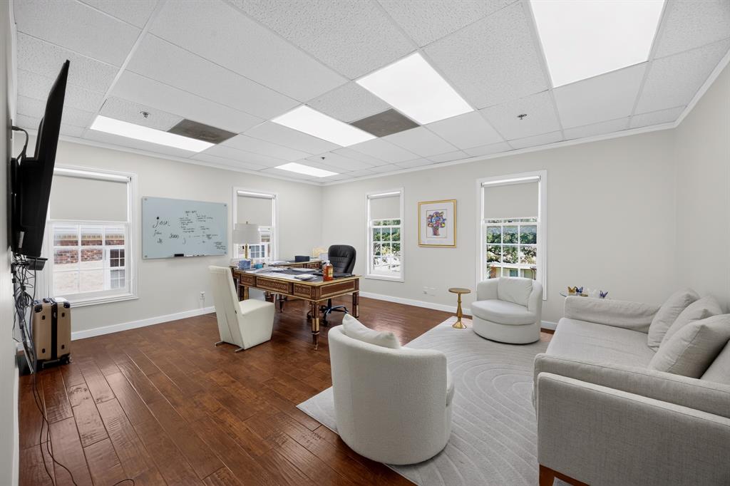 Georgetown Office Community - Commercial Sale