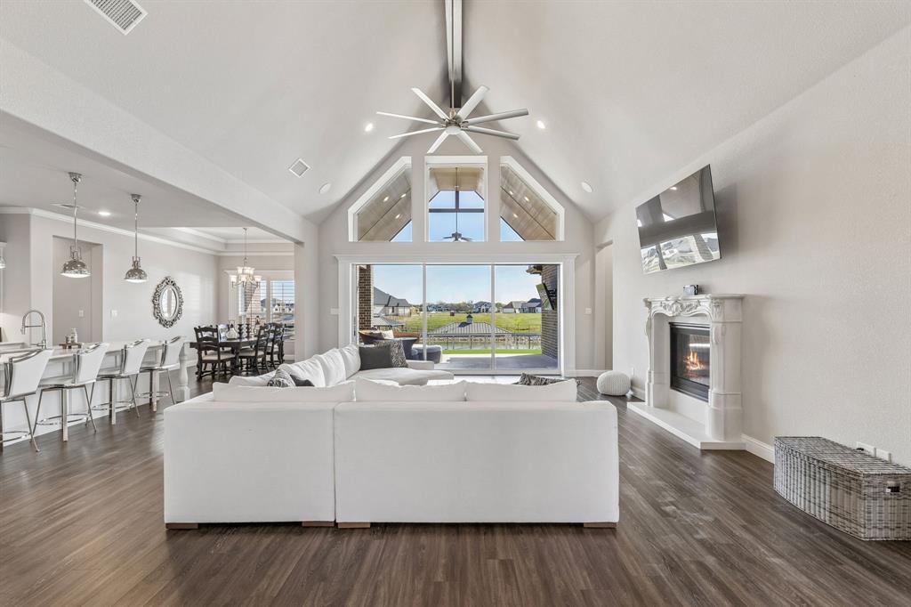 Resort On Eagle Mountain Lake - Residential