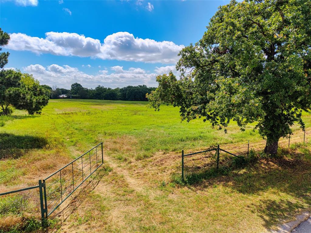 This 7+ acre site in the county is currently used as pasture but the possibilities are endless.  It is fenced and surrounded by mature oak trees.   Bring your builder and use this  perfect spot to build your sprawling dream home, add a barn for horses or a workshop for all of your hobbies.  Enjoy nature, open skies, and the tranquility of true country living.  

Survey in photos
Call or text listing agent  Do not go on land without permission.... padlock in place.  May be cattle grazing 
Restrictions No RV Parks  or Mobile Homes.