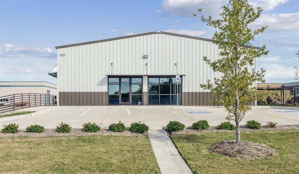 100% of the building has HVAC – warehouse (2 - 7 ton units) and office (1 - 3 ton unit). 100% of the building has closed cell foam insulation. Storefront, side door entrance and rear door entrance. 3 - 9x10 insulated garage doors. 23 parking spaces. Fire sprinkler system. Alarm system.          
2 restrooms – 1 ADA compliant with shower and water fountain. Janitorial closet with mop sink. LED interior lighting. Exterior lighting. Landscape sprinkler system. Eve height is 16 ft and Ridge height is 21 ft 4 inches. Office area is 281 SF