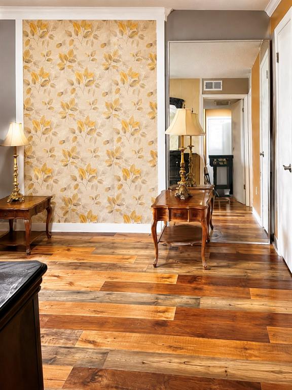 English Estates - Residential