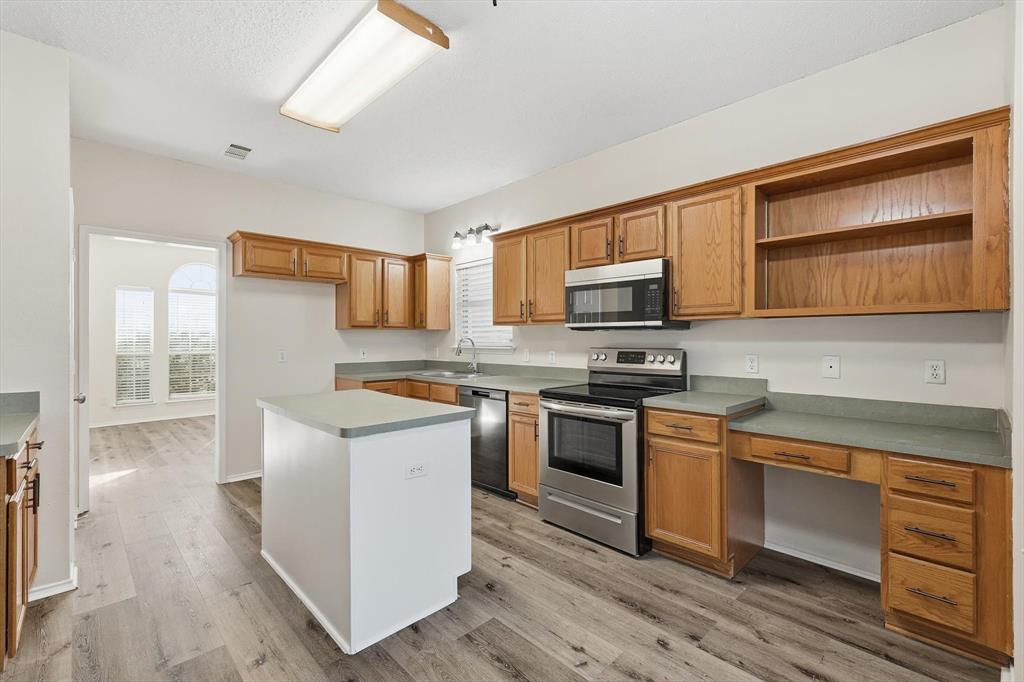 Huntington Village Ph III Add - Residential