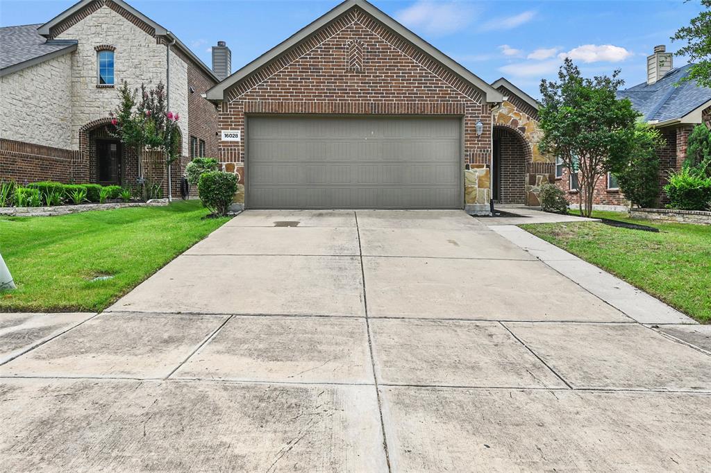 Welcome to this beautifully maintained 3-bedroom, 2-bath home located in the highly desirable Artesia subdivision in Prosper. Situated in a rapidly growing area known for its community appeal and convenience, this move-in ready single-story home offers a functional layout and comfortable living spaces ideal for a wide range of lifestyles.
Step inside to a bright and inviting interior featuring neutral tones, abundant natural light, and an open-concept design that seamlessly connects the living, dining, and kitchen areas. The well-appointed kitchen offers ample cabinetry, generous counter space, and a breakfast bar, making it perfect for both everyday living and entertaining guests.
The spacious primary suite provides a relaxing retreat, complete with a private en-suite bath featuring dual sinks, a large vanity, and a walk-in closet. Two additional bedrooms offer flexibility for family members, guests, or a home office setup, along with a secondary full bath designed for convenience and functionality.
Outside, enjoy a fully fenced backyard with plenty of space for outdoor activities, pets, or future customization. Whether you’re hosting gatherings or simply enjoying a quiet evening, the outdoor space adds to the home’s overall appeal.
Located in a prime location with easy access to top-rated schools, shopping, dining, and major highways, this home combines comfort, convenience, and value. Well maintained and truly move-in ready, it presents an excellent opportunity for first-time buyers, growing families, or anyone looking to settle into a thriving Prosper community.