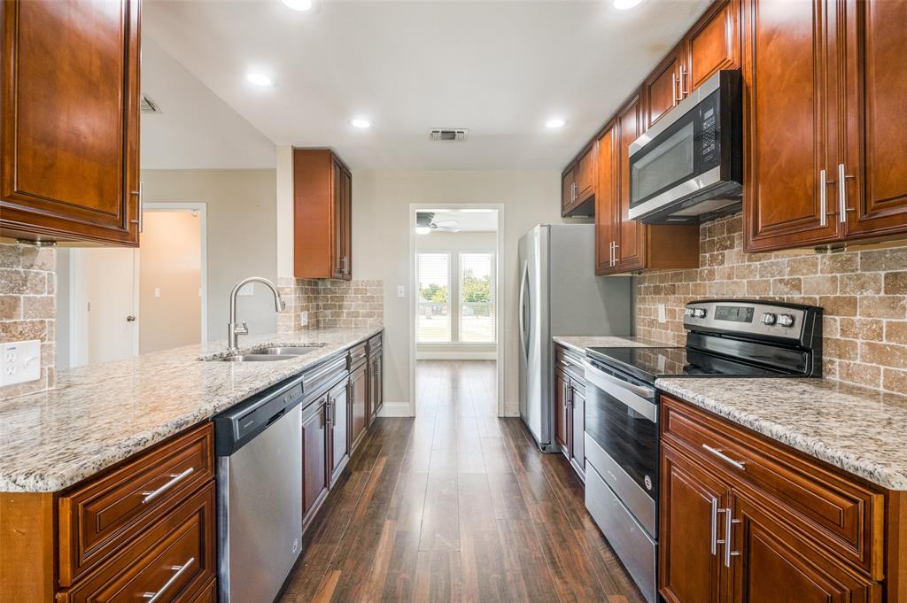 William D Stephens 160 Acre Su - Residential
