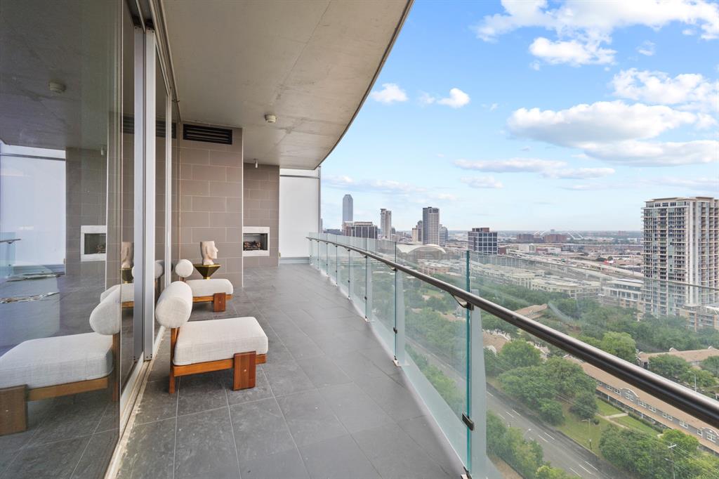 BLEU CIEL CONDO - Residential