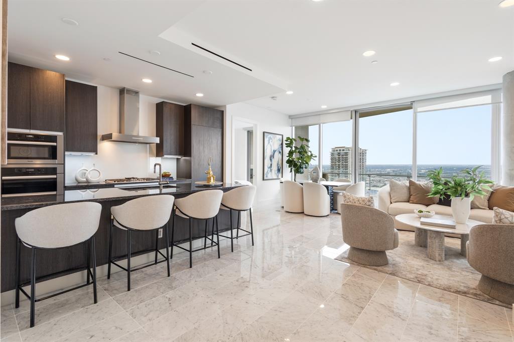BLEU CIEL CONDO - Residential