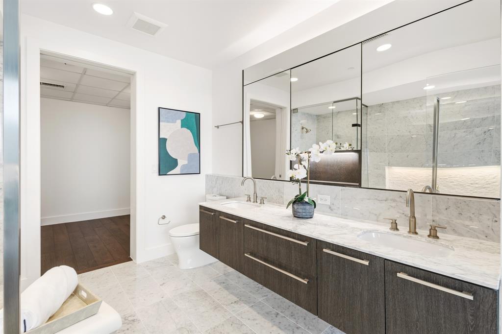BLEU CIEL CONDO - Residential