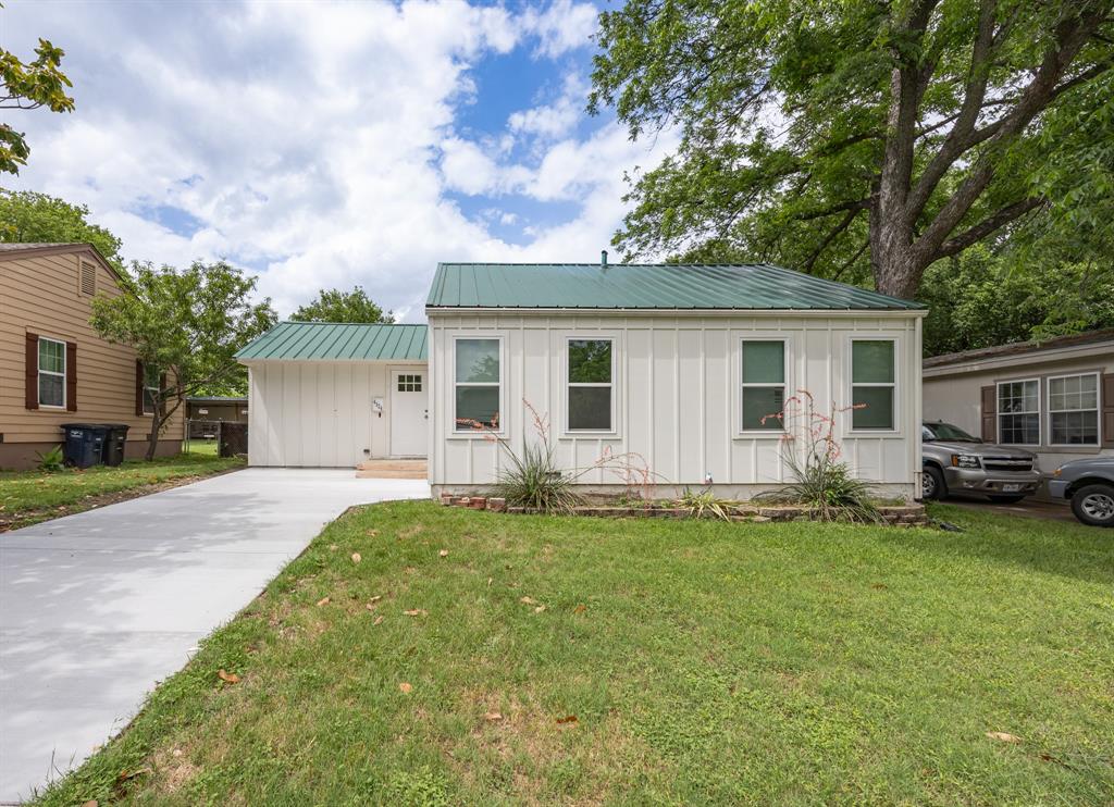 Charming updated home in a prime location! This move-in-ready property features updated flooring, refreshed bathrooms, and fresh paint throughout, creating a clean and modern feel. The spacious backyard offers plenty of room for outdoor entertaining, future expansion, or the addition of a covered patio. Conveniently located just minutes from shopping, dining, and everyday amenities, this home combines comfort, style, and accessibility. Don't miss the opportunity to make it yours!