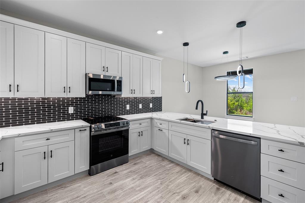 Canyon Creek - Residential