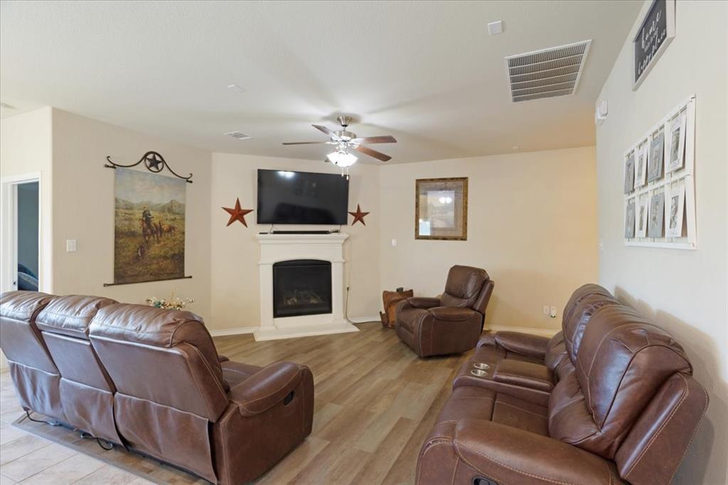 Anna Crossing Ph 4 - Residential