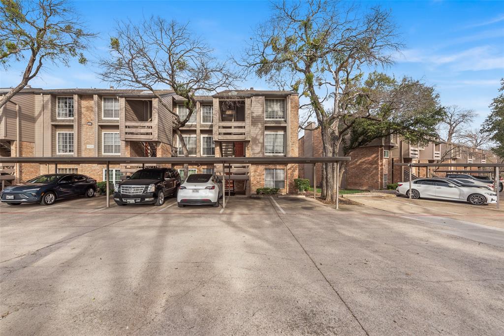 Woodlands 01 On Creek - Residential