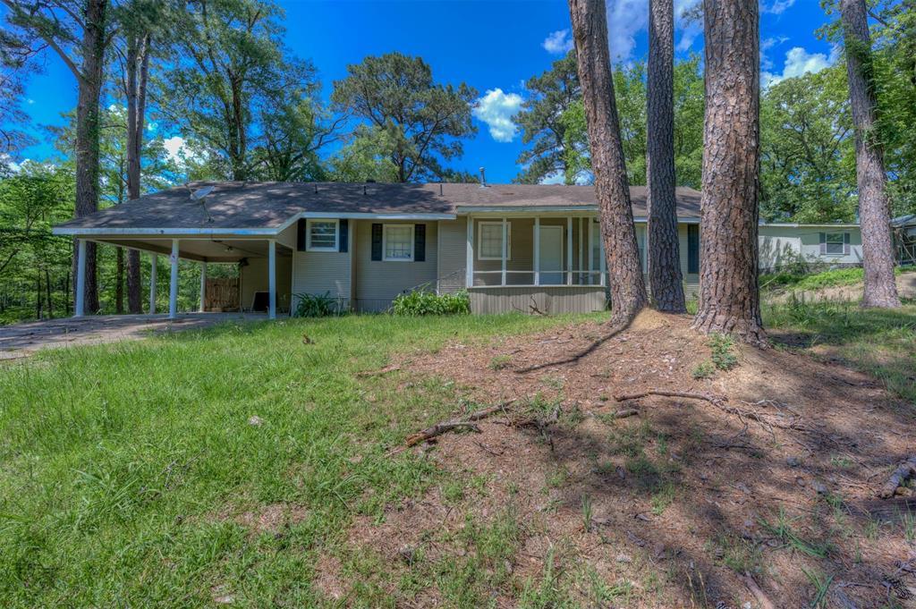 Enjoy the tranquility of lakefront living!!! Whether you are looking for an Air BnB Investment opportunity or a lakefront home of your own, this is a jewel!! Interior features include a functional layout with living area and a practical floor plan ready for lakefront entertainment.  This home features all new flooring, fresh paint, new lighting, new faucets, new cabinets, new granite countertops and remodeled bathrooms.  Also equipped with a brand new stove-oven, dishwasher, microwave, and washer and dryer. All new plumbing installed and new hot water heater.  A private deck with breathtaking sunset views. Don’t miss out—schedule your showing today!

8218 S Lakeshore Dr —Offered as part of a ($275K) package deal with the following additional listings: MLS#21255202- 2952 Desoto st, MLS#21255197-2711 Parkridge st, MLS#21255191-437 W 75th st 
Individual sales will be considered. Buyer to verify all information; property sold AS-IS.