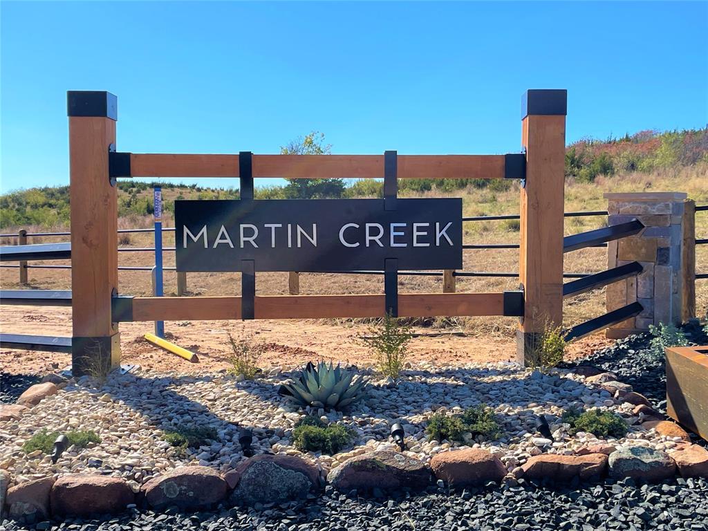 Martin Creek - Land