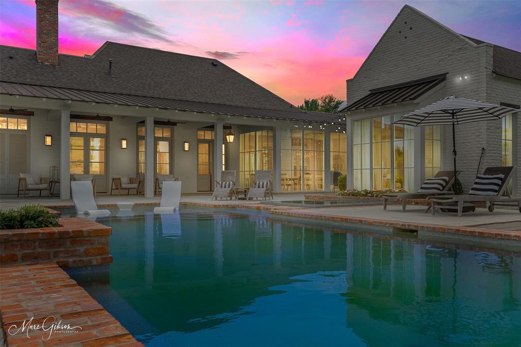 Oak Alley - Residential
