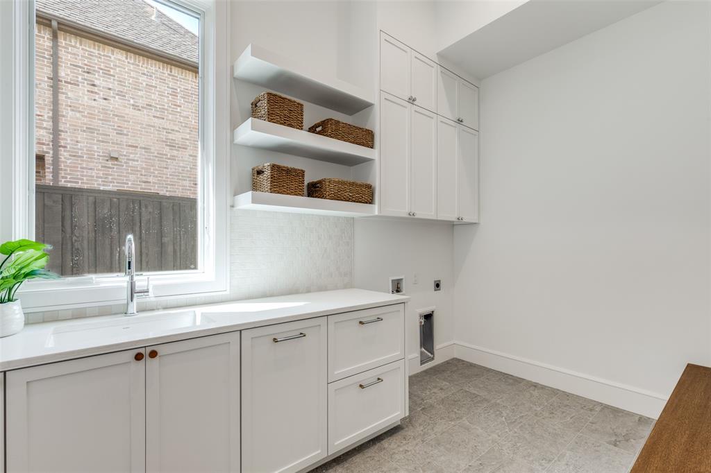 INWOOD ROAD ESTATES - Residential