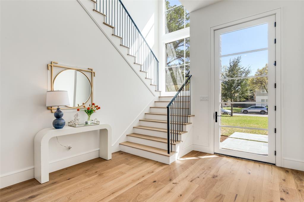 INWOOD ROAD ESTATES - Residential