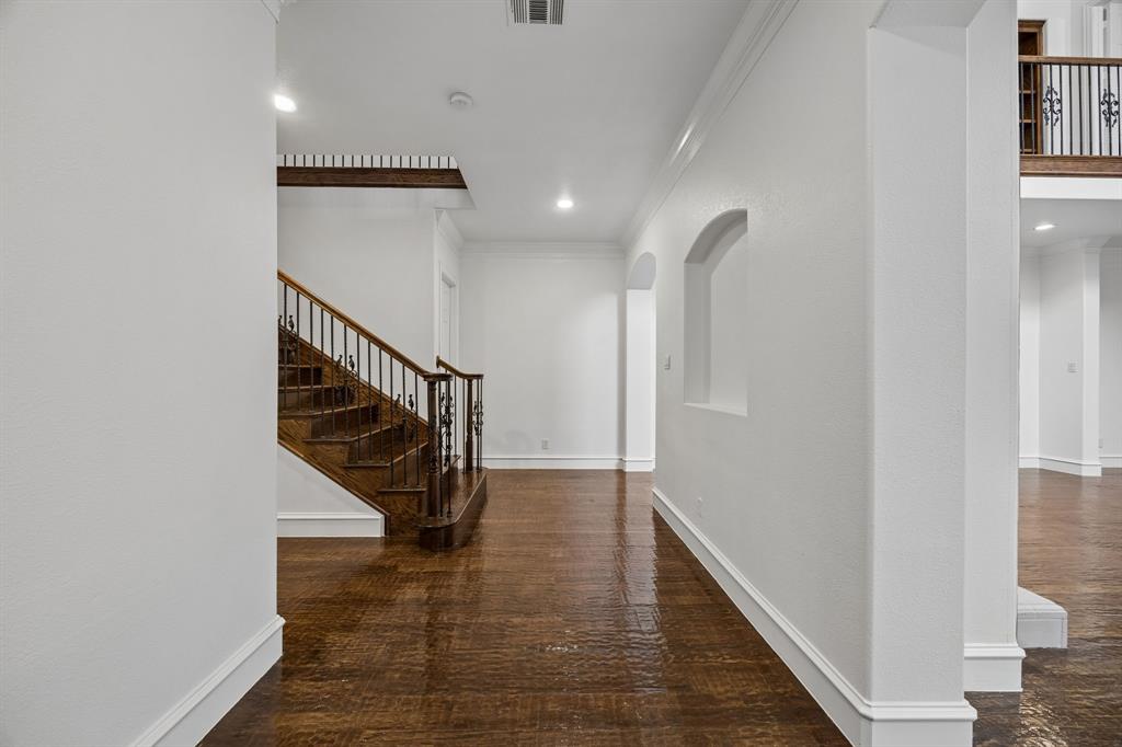 La Foy Place - Residential