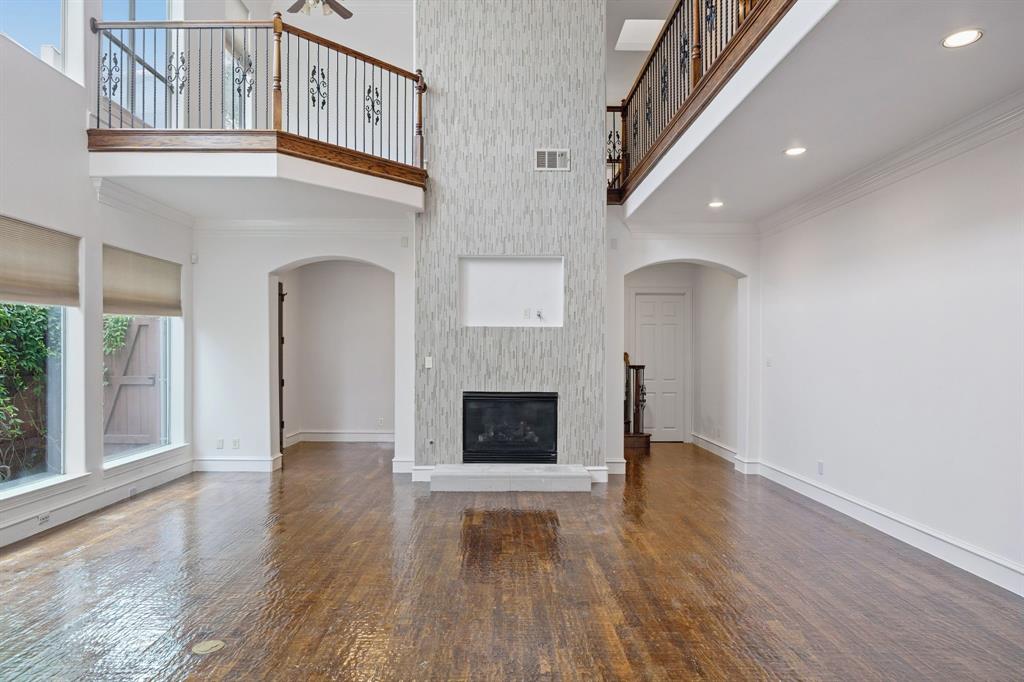 La Foy Place - Residential