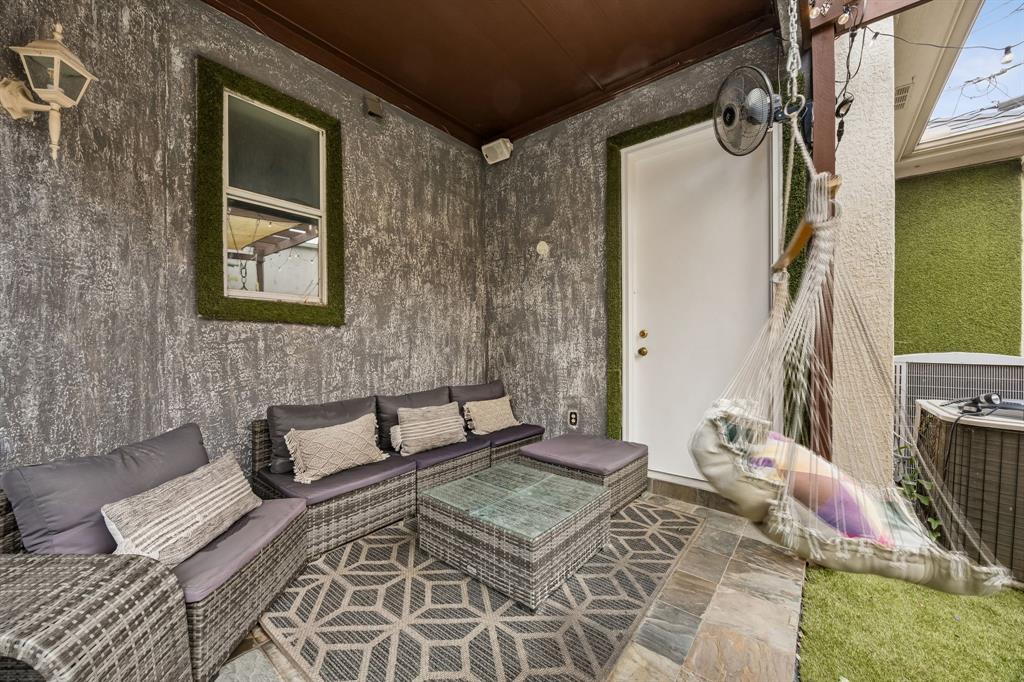 La Foy Place - Residential