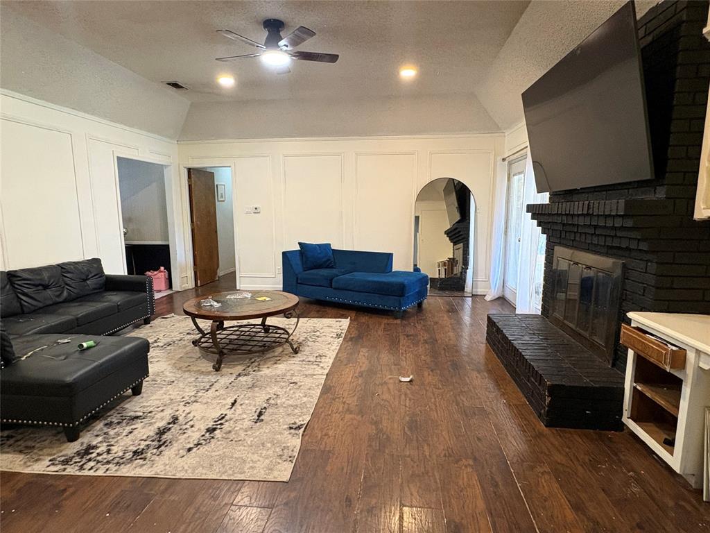 Forest Hills 04 - Residential
