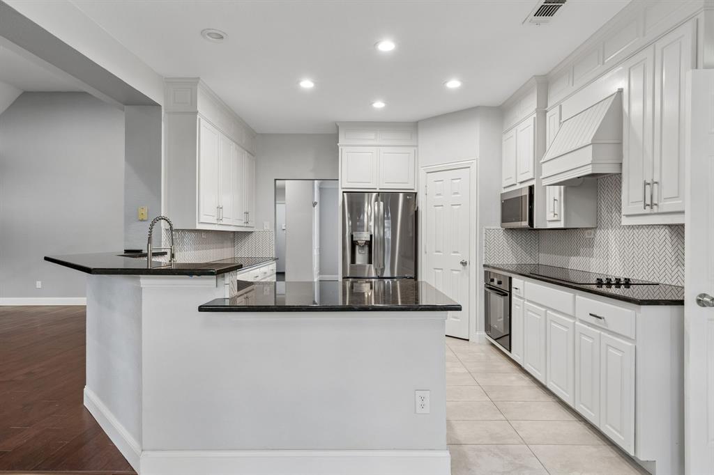 Village Of Eldorado Ph V - Residential