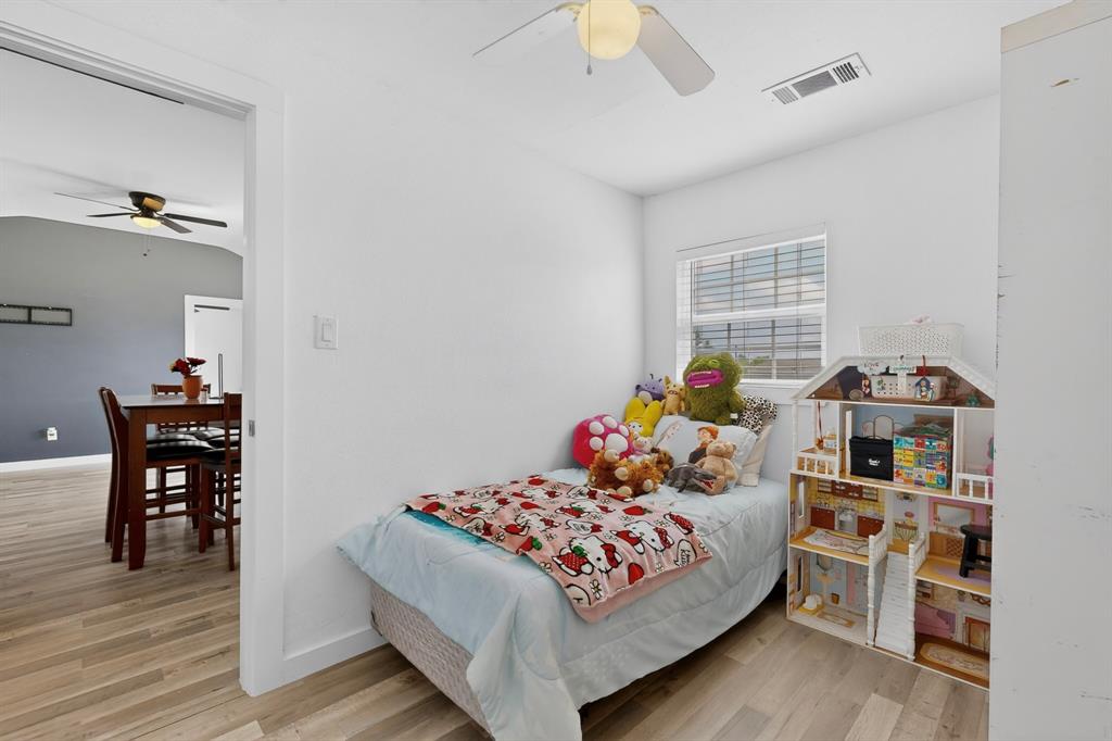 None (Acreage Tract) - Residential