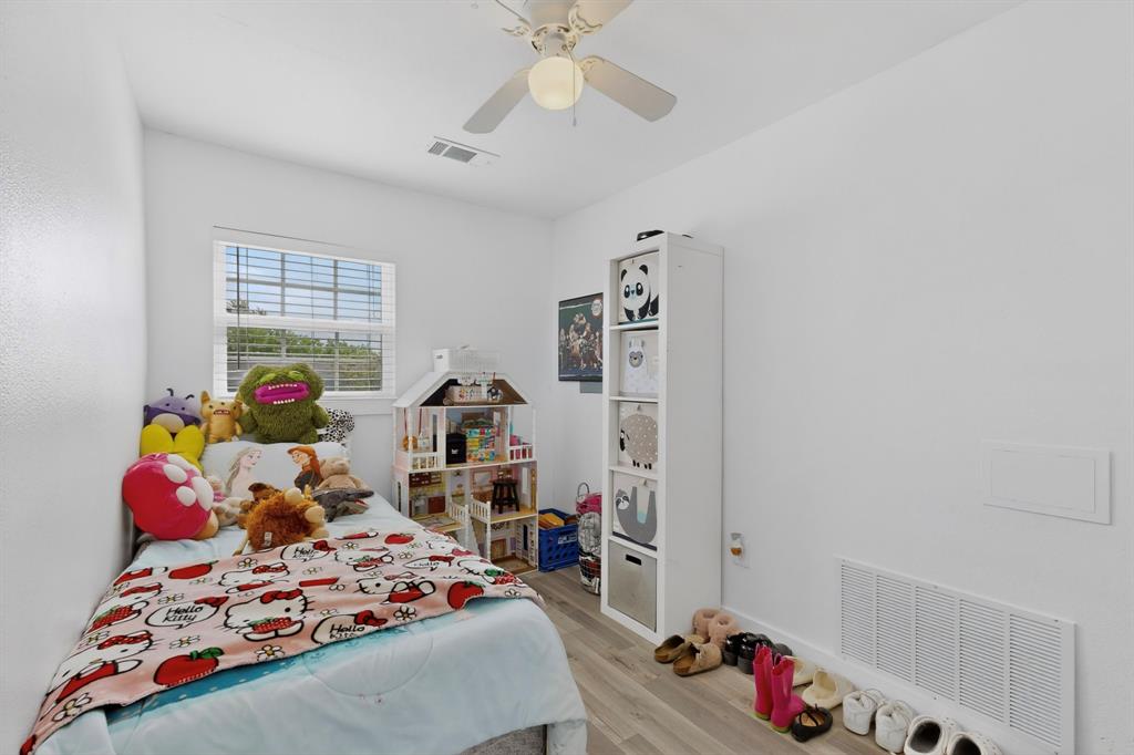 None (Acreage Tract) - Residential