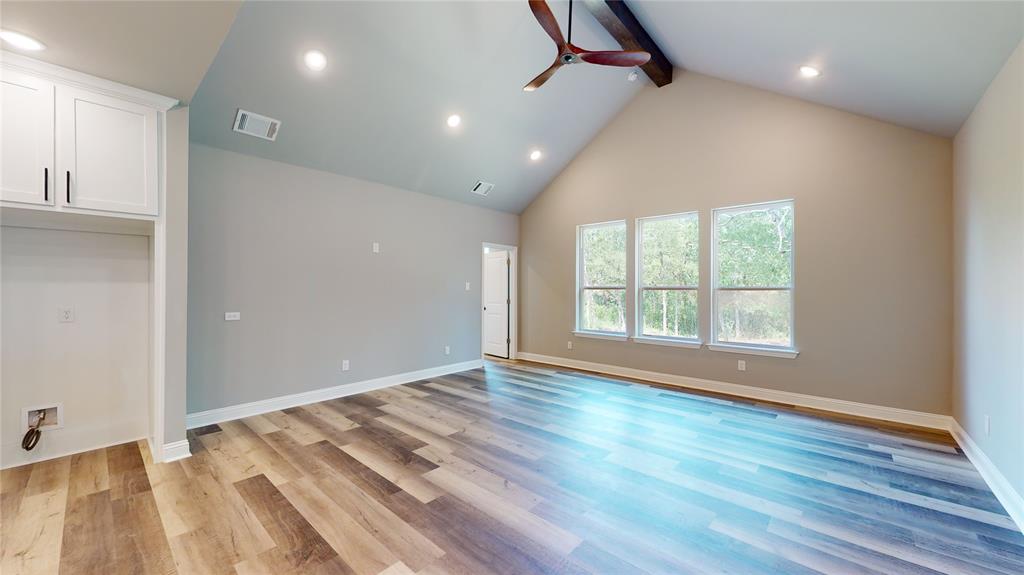 Ridgeview Court Estates Rep - Residential Lease