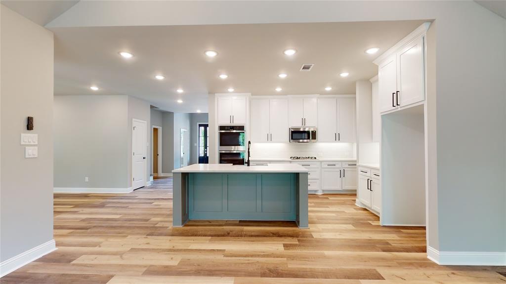 Ridgeview Court Estates Rep - Residential Lease