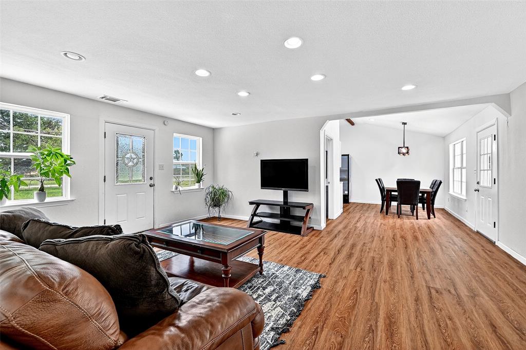 Simmons Shores - Residential