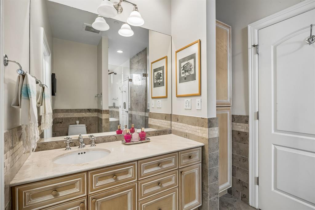 PLAZA AT TURTLE CREEK RES PH 2 - Residential