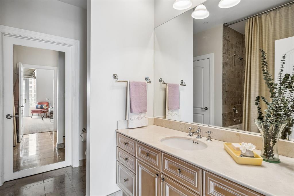 PLAZA AT TURTLE CREEK RES PH 2 - Residential