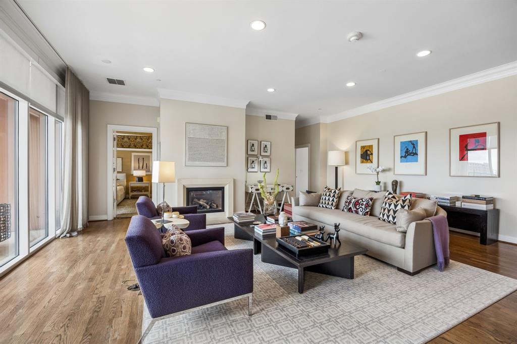 PLAZA AT TURTLE CREEK RES PH 2 - Residential