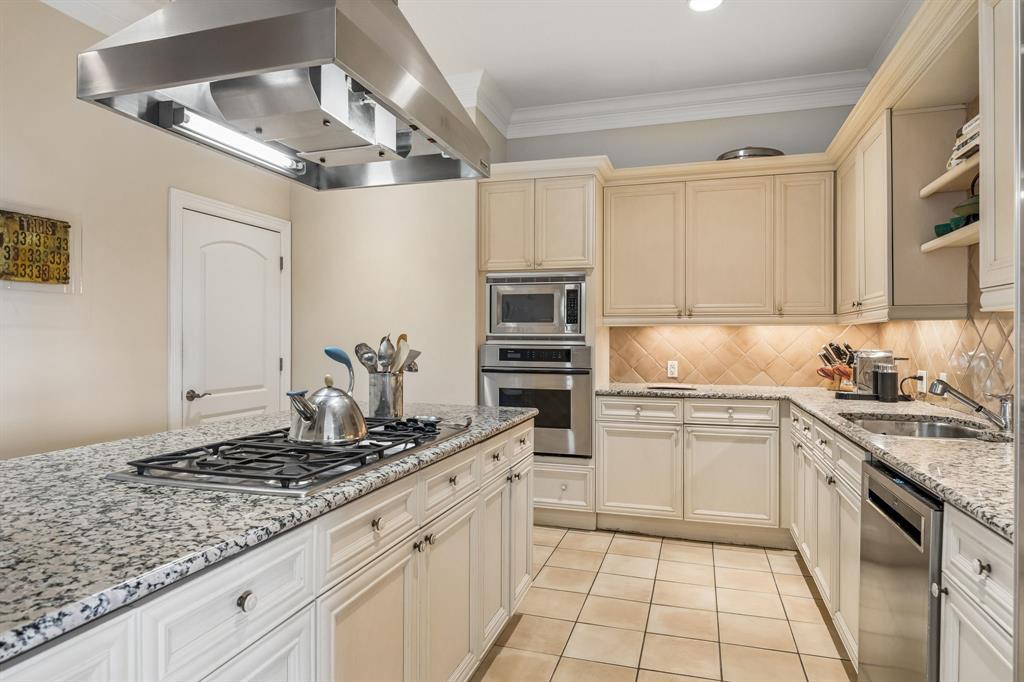 PLAZA AT TURTLE CREEK RES PH 2 - Residential