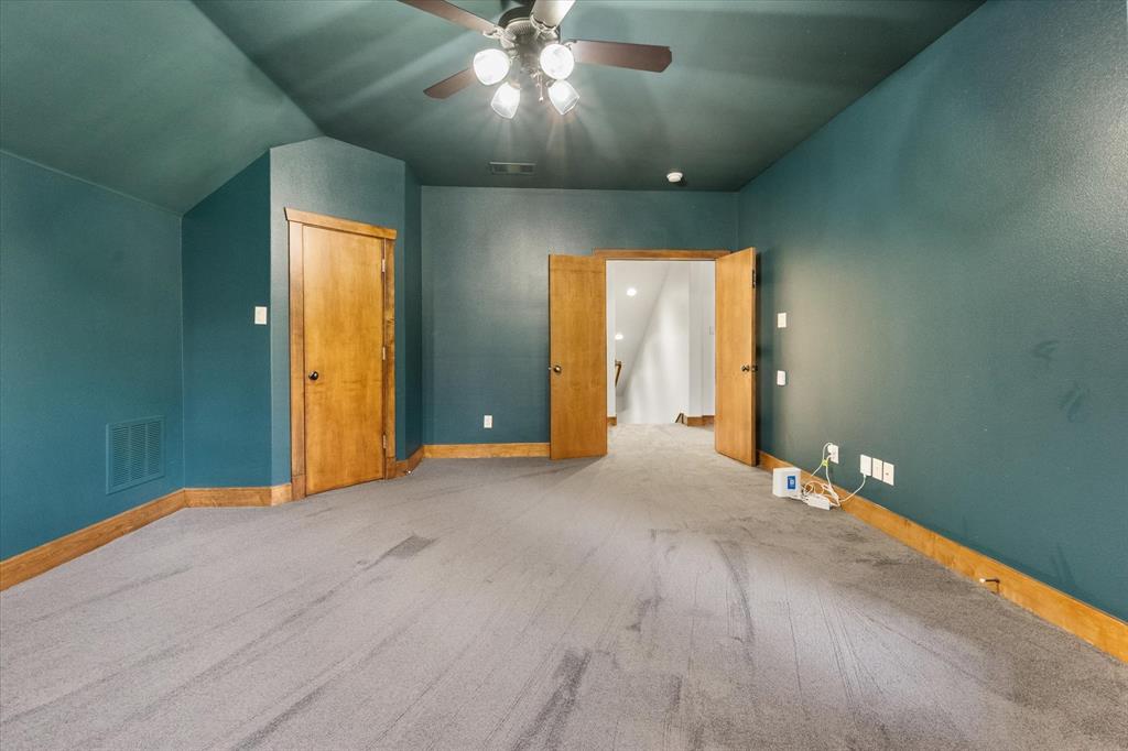 Estates of Creekwood - Residential
