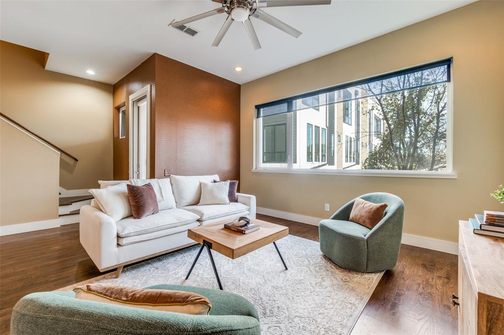 HAWTHORNE STREET TOWNHOMES - Residential