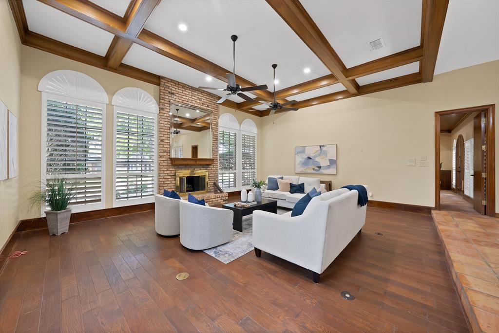 Welcome to your dream villa-style home nestled in the vibrant heart of Arlington, where convenience meets elegance. This stunning residence boasts 4 bedrooms and 4 bathrooms, sprawling across an impressive 3,812 square feet of meticulously designed living space. Perfectly positioned close to a variety of entertainment options, shops, and dining establishments, this home offers the best of both worlds: tranquility and accessibility. This villa-style home is more than just a residence; it’s a lifestyle. With its luxurious amenities and prime location, it offers an unparalleled living experience for those seeking the perfect blend of sophistication and convenience. Welcome to your new sanctuary in Arlington!