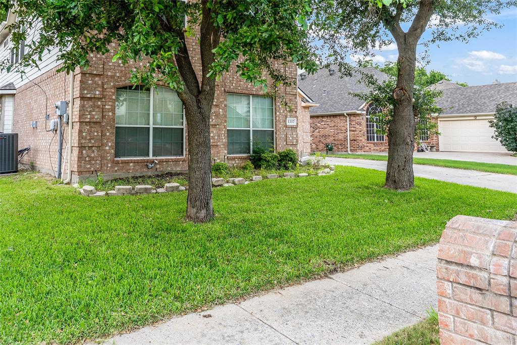 Ten Oaks - Residential