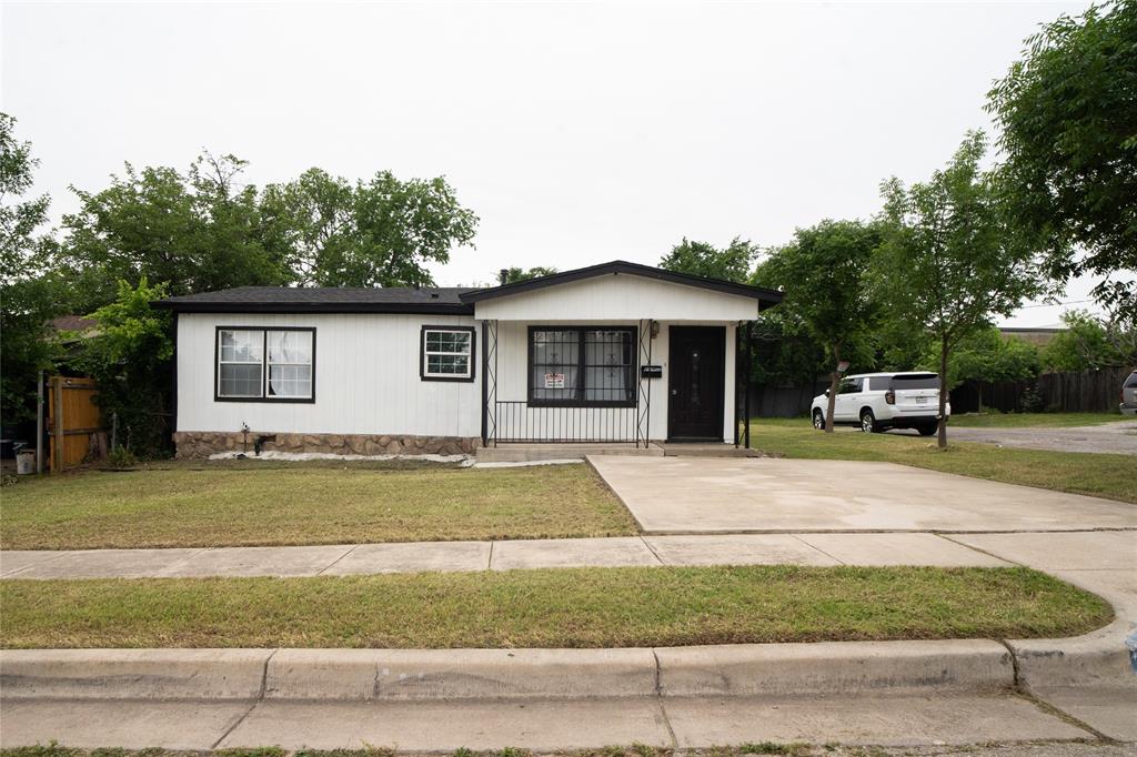 Nicely updated 8-bedroom, 3-bath property offering exceptional income and space potential in Fort Worth. Currently operating as a nearly fully occupied co-living style property with strong cash-flow opportunity for investors or flexible living options for owner-occupants and large families alike. Functional layout includes multiple spacious bedrooms, updated finishes, and bathrooms featuring a combination of garden tub, standing shower, and tub-shower setups. Ideal for co-living, shared housing, extended family living, or other permitted residential use opportunities. Property is being sold as-is. All Appliances and Furniture will convey with the property.
Buyer and buyer’s agent to verify all information, including square footage, schools, zoning, occupancy, and permitted uses. 
Contact listing agent for additional similar investment opportunities currently available. Bring your offers. Bring all offers, this opportunity will not last long.