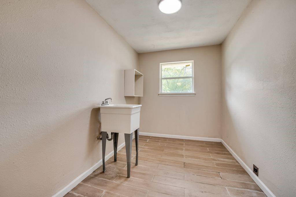 L H Owens - Residential
