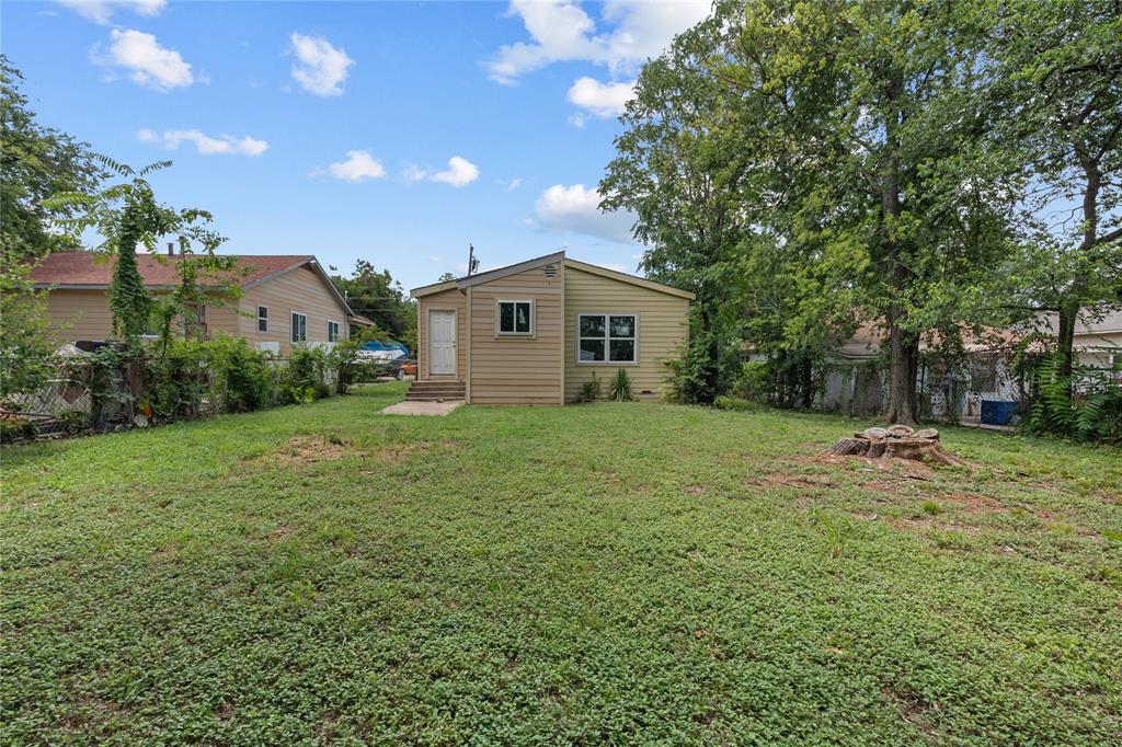 Bluebonnet Lawn - Residential