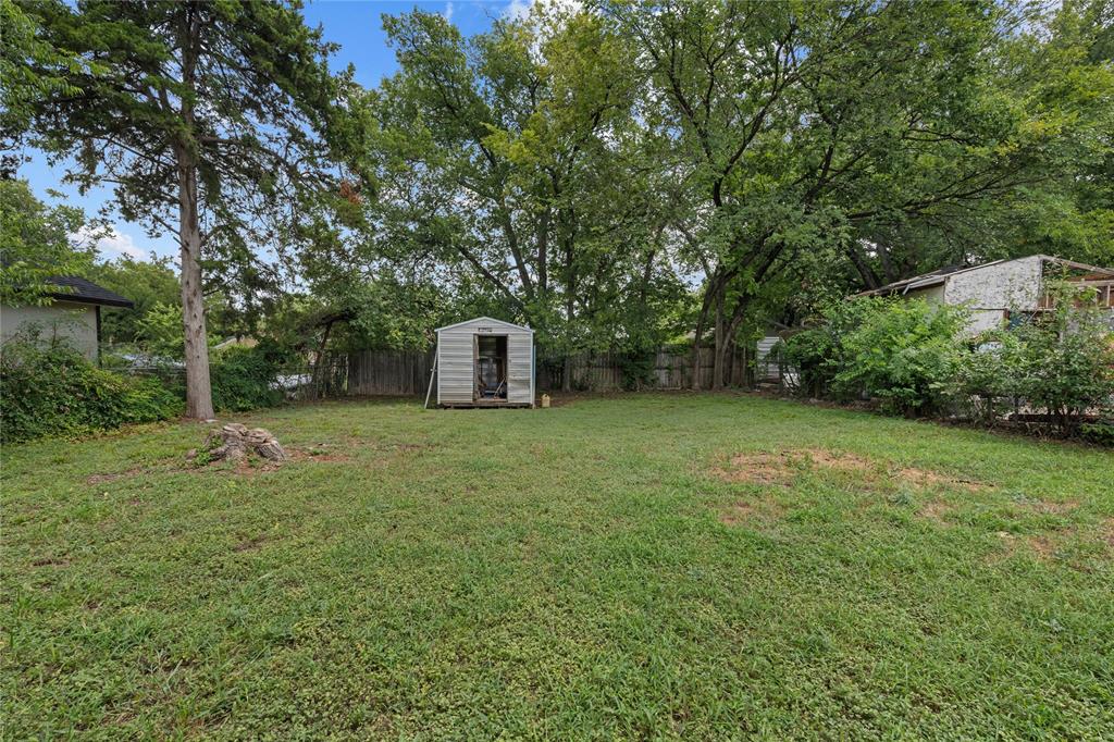 Bluebonnet Lawn - Residential