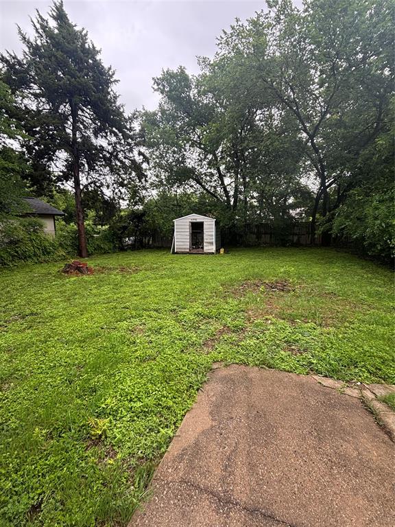 Bluebonnet Lawn - Residential