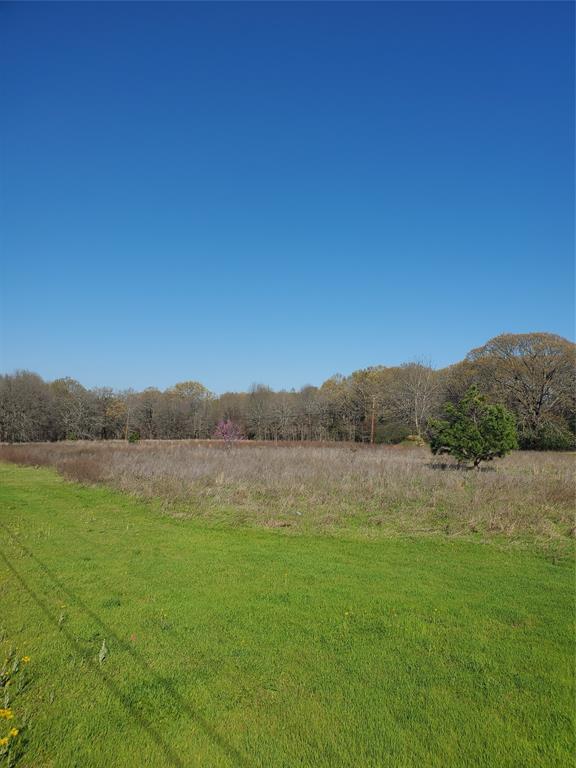 Beau La Quella - Land
