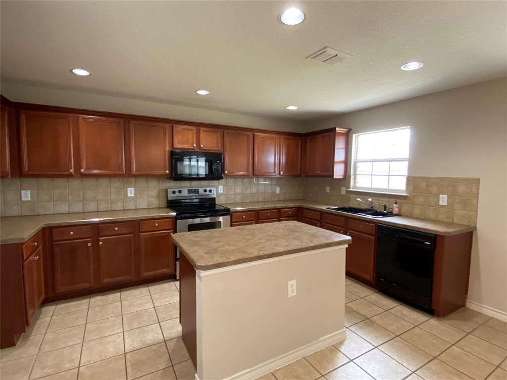 Amber Trails Fort Worth - Residential