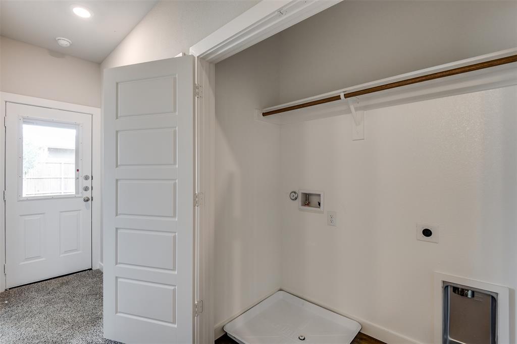 HERITAGE HILLS ESTS - Residential Lease