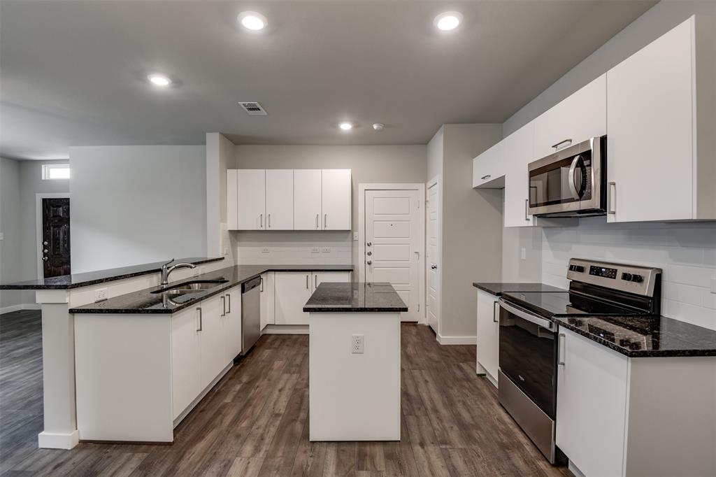 HERITAGE HILLS ESTS - Residential Lease